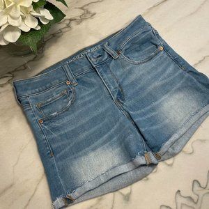 American Eagle | Light Wash Midi Super Super Stretch Denim Shorts | 8